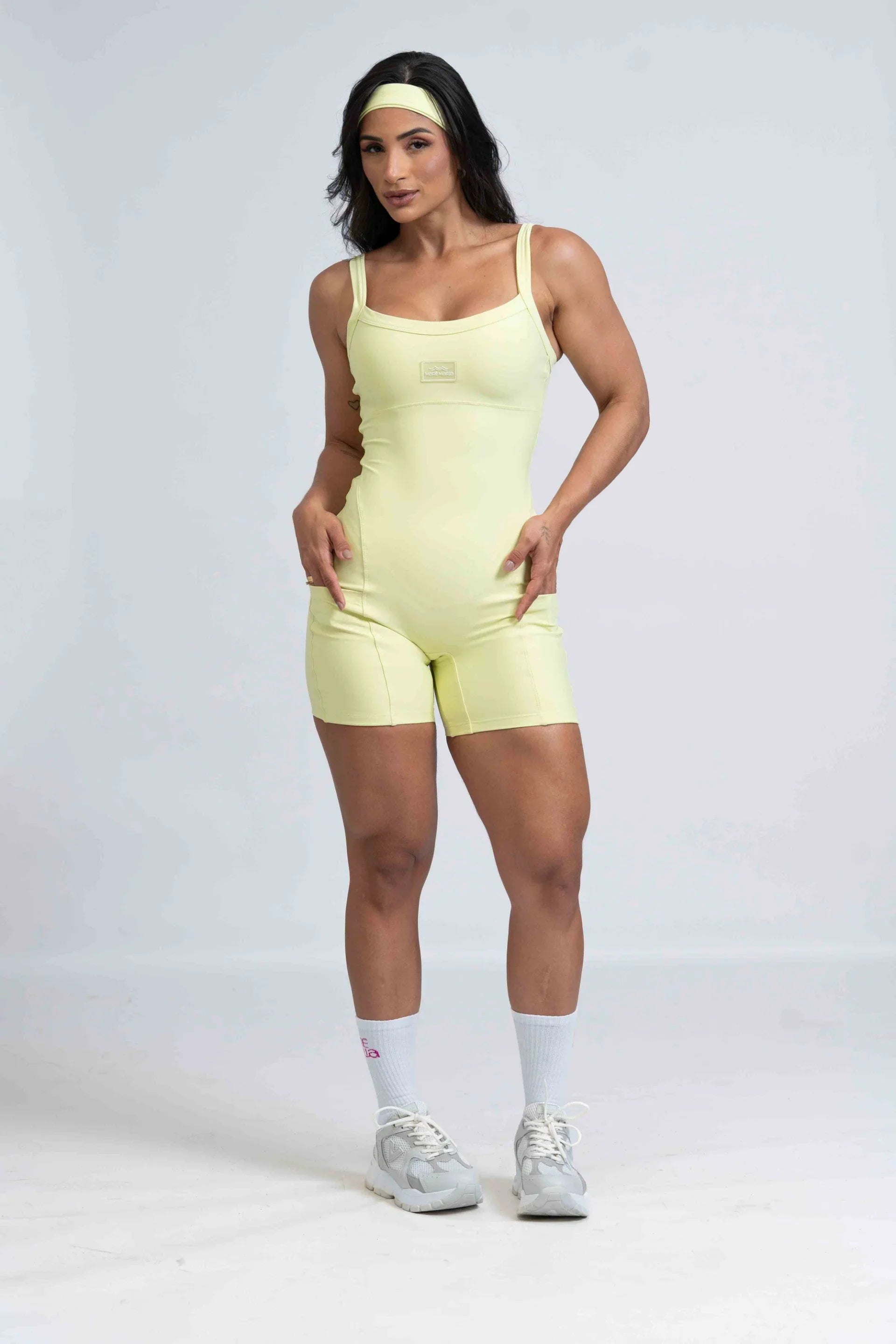 Macaquinho Fitness Flow Chá Verde com bolso - Maré Maria moda fitness