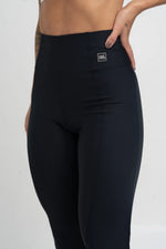 Calça Legging Classic Preta Cintura Alta com Zero Transparência e Compressão Ideal