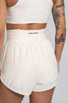 Conjunto Fitness Corrida Sara Off White com Bolsos